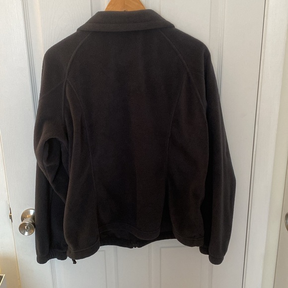 Fleece jacket excellent condition - Picture 4 of 7